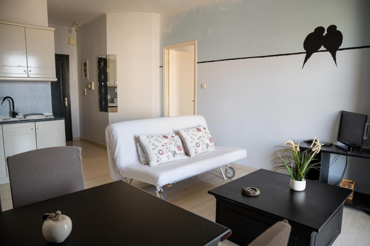 Eftihia Apartments By The Sea 레팀노 외부 사진