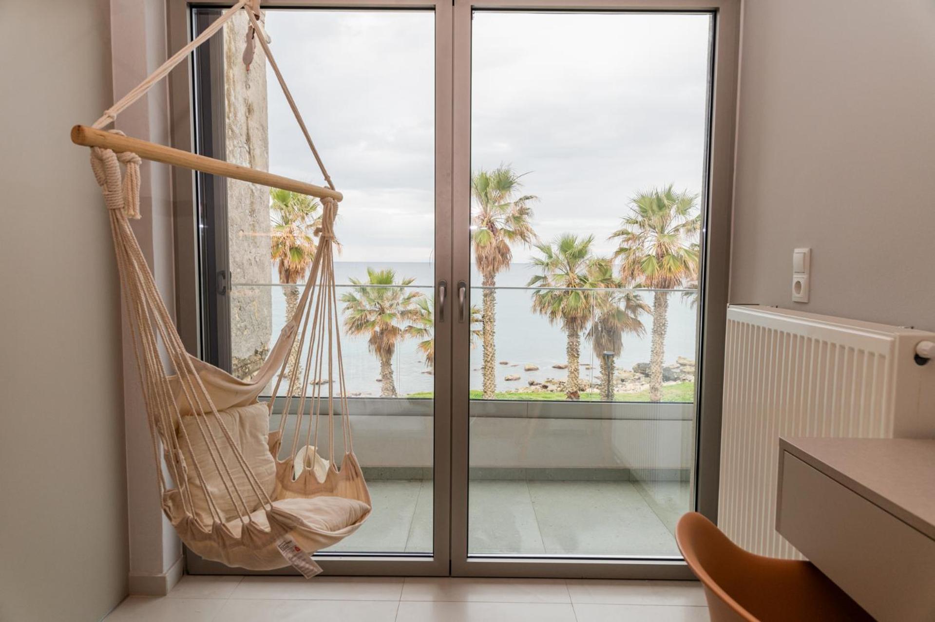 Eftihia Apartments By The Sea 레팀노 외부 사진
